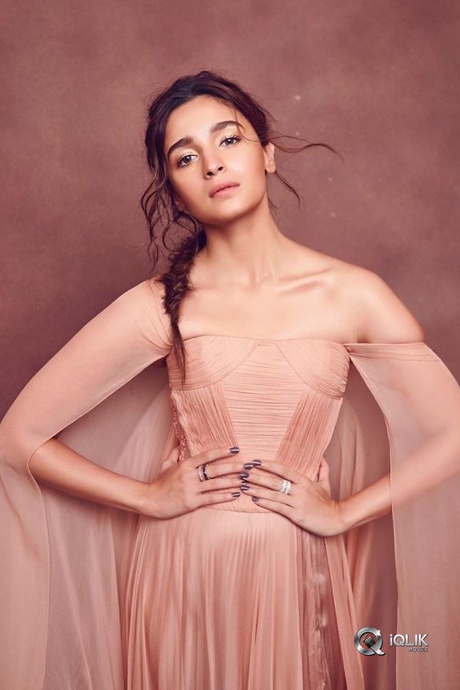 Alia-Bhatt